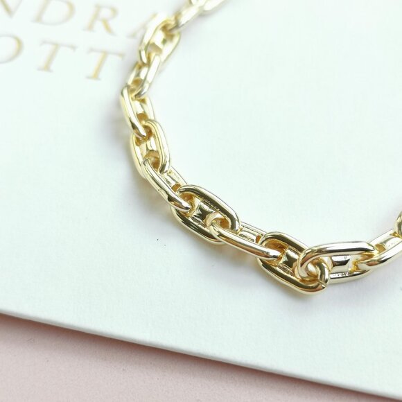 Kendra Scott Bailey Collection. Gold Chain Bracelet - Picture 2 of 3
